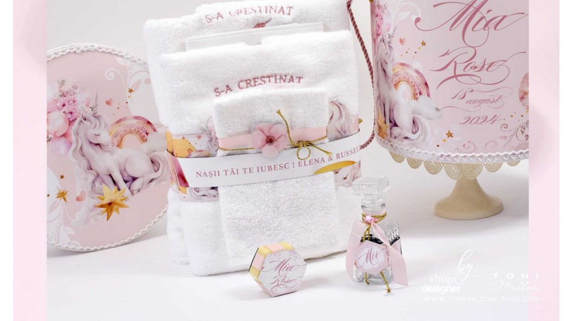 Trusou cu unicorni roz si broderie personalizata Golden Unicorns 2024 11